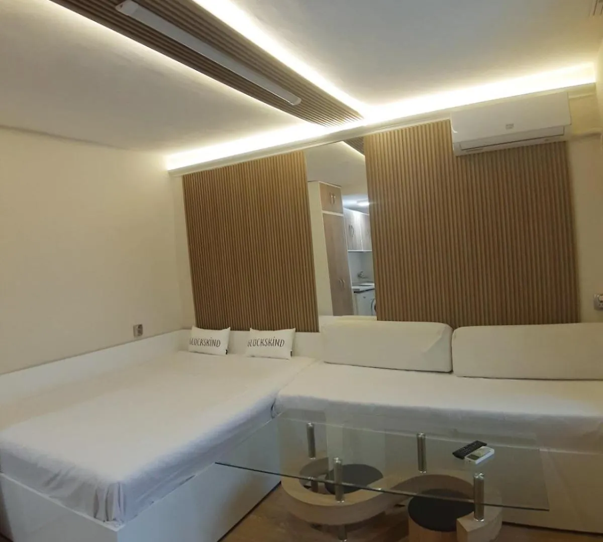 Apartment Tina Βάρνα